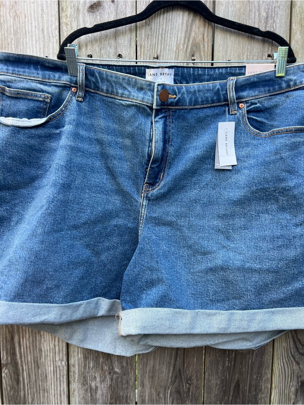 LANE BRYANT Mid Rise Boyfriend Denim Shorts Cuffed Stretch Women’s 26 NWT NEW - Picture 2 of 11